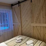 Izba Cepra Lägenhet